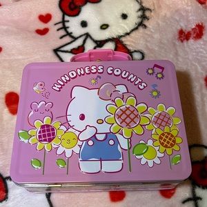 HELLO KITTY TIN LUNCH BOX